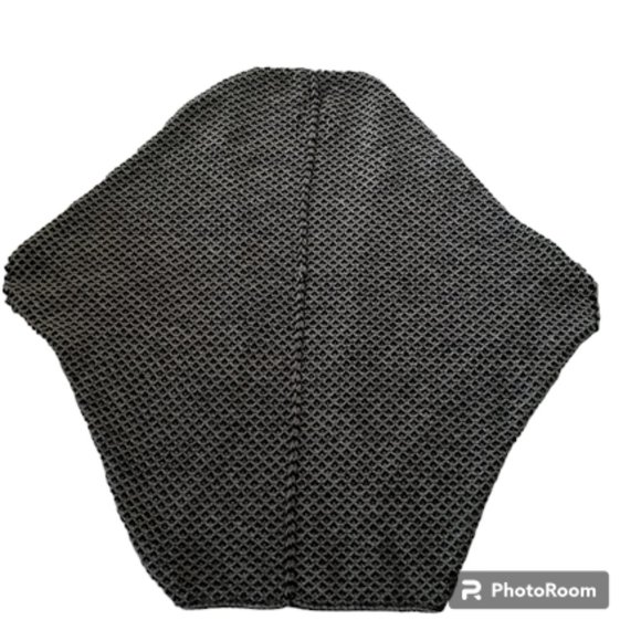 Black & White Knit Batwing Shrug/Cardigan/Sweater - Size M - Picture 2 of 3